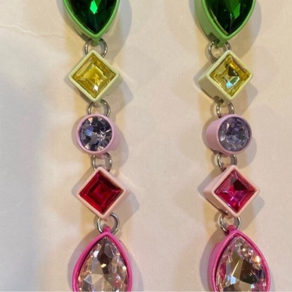 NWT 🌈 Macrae & Co. MultiColored crystals gorgeous Earrings - Picture 5 of 9